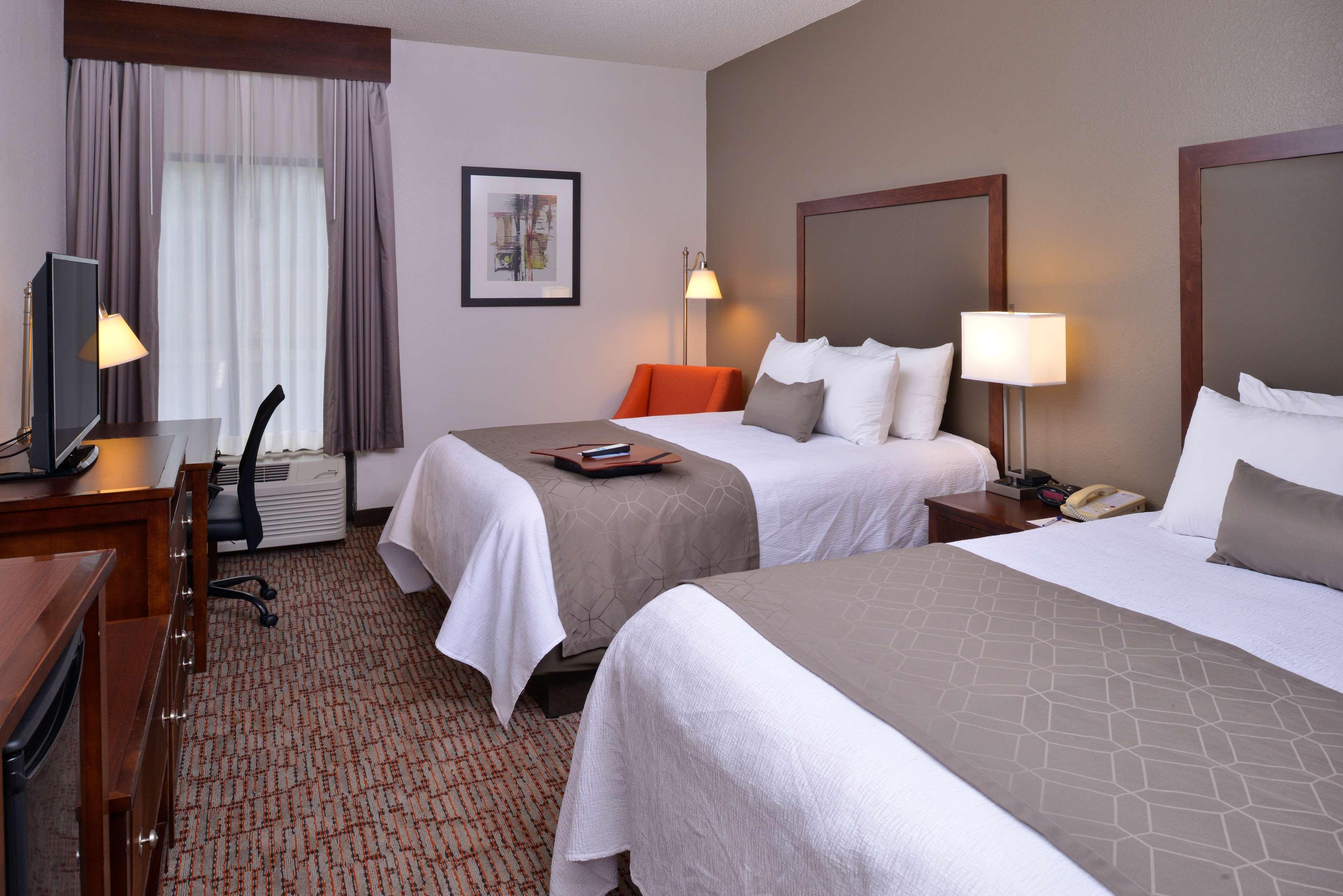 Best Western Plus Wichita West Airport Inn Exterior foto